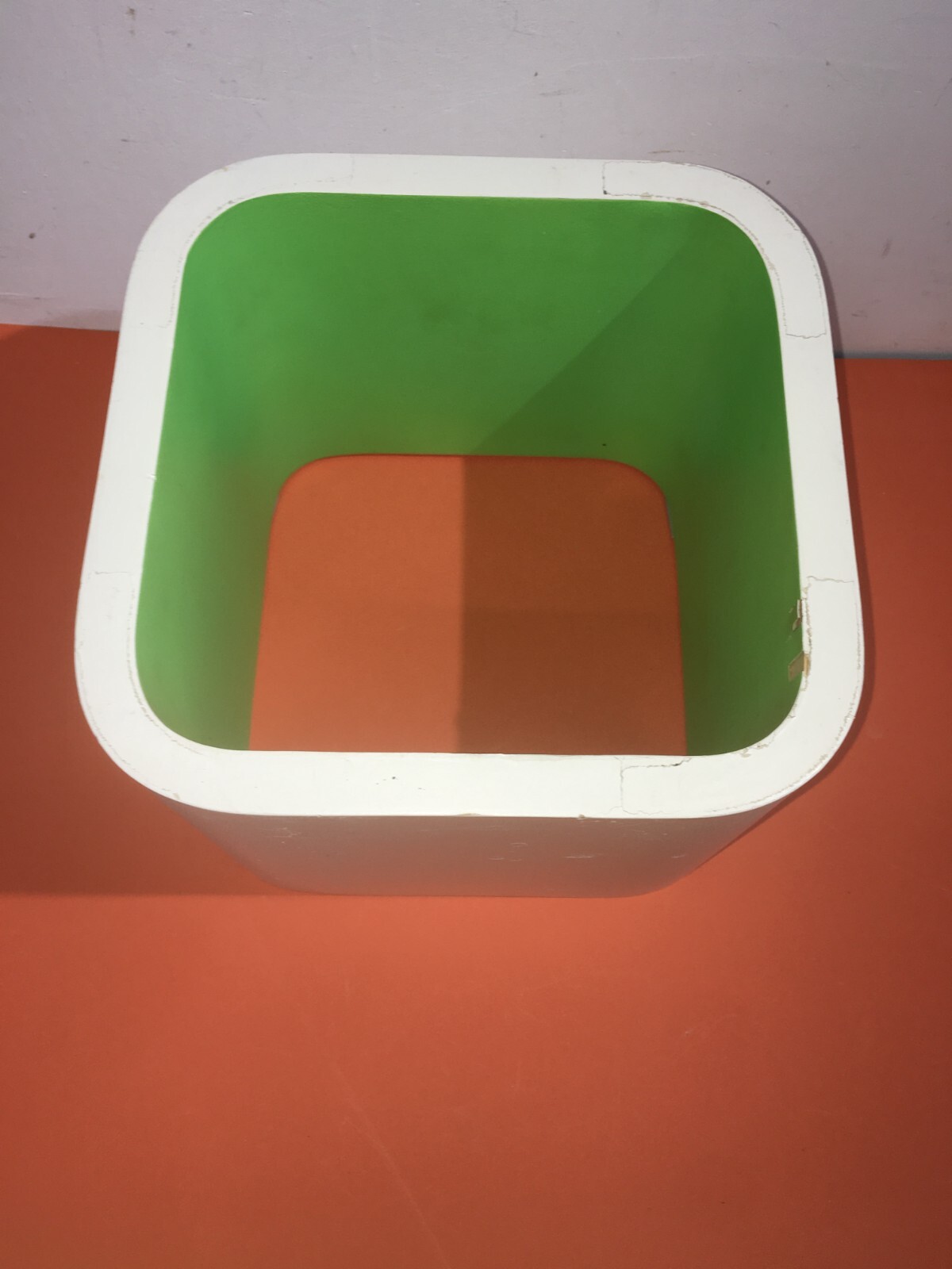 Design, Architettura, Complemento d'Arredo: Inusuale Mensola A Cubo Decorativa