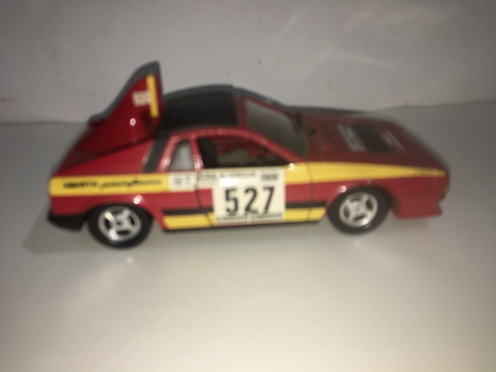 Auto, Automobilismo E Gran Premio: Ferrari E Macchinine Da Collezione In Miniatura