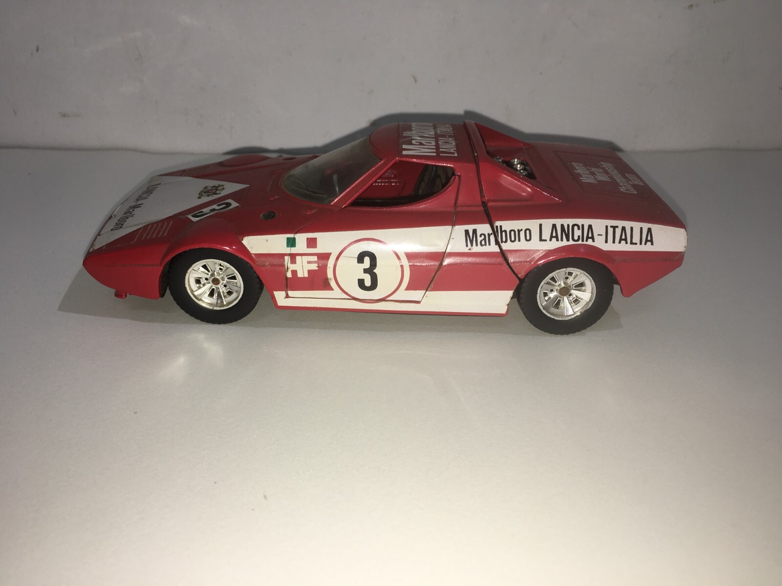 Auto, Automobilismo E Gran Premio: Ferrari E Macchinine Da Collezione In Miniatura