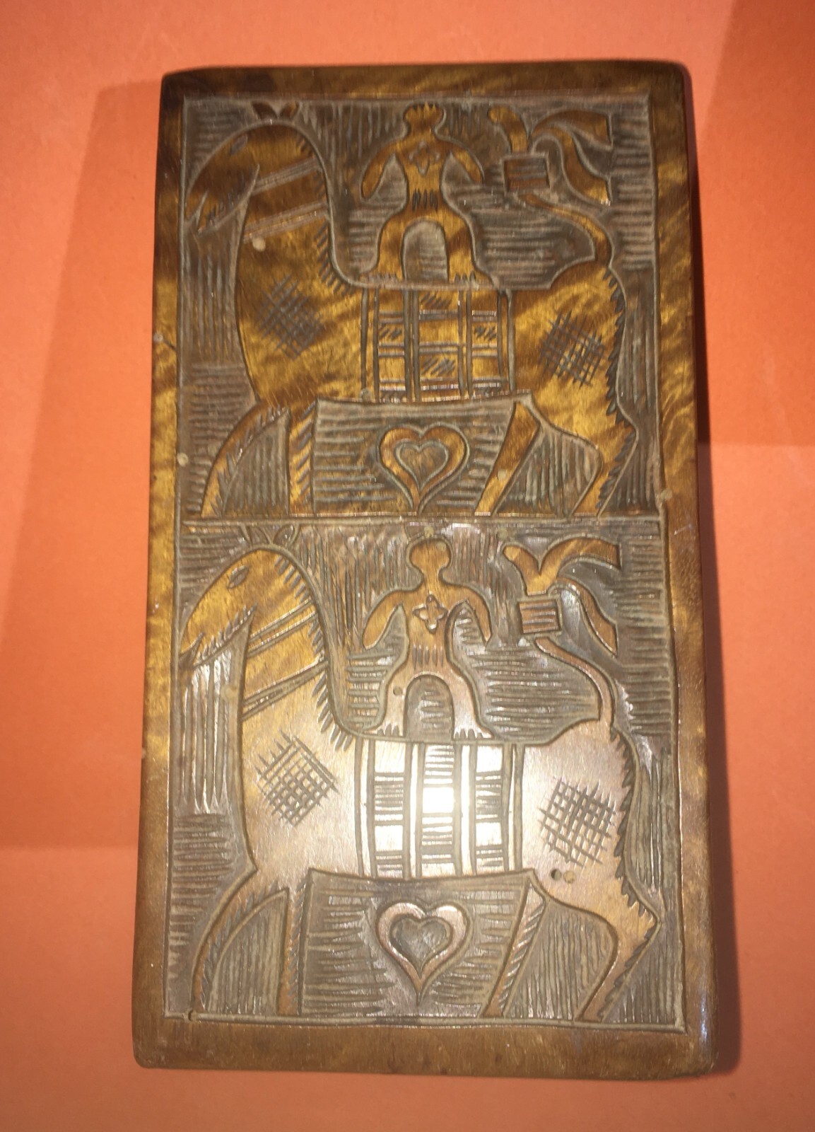 Artistici Poggialibri In Legno Massello Intagliato Con Figure Di Cavalli