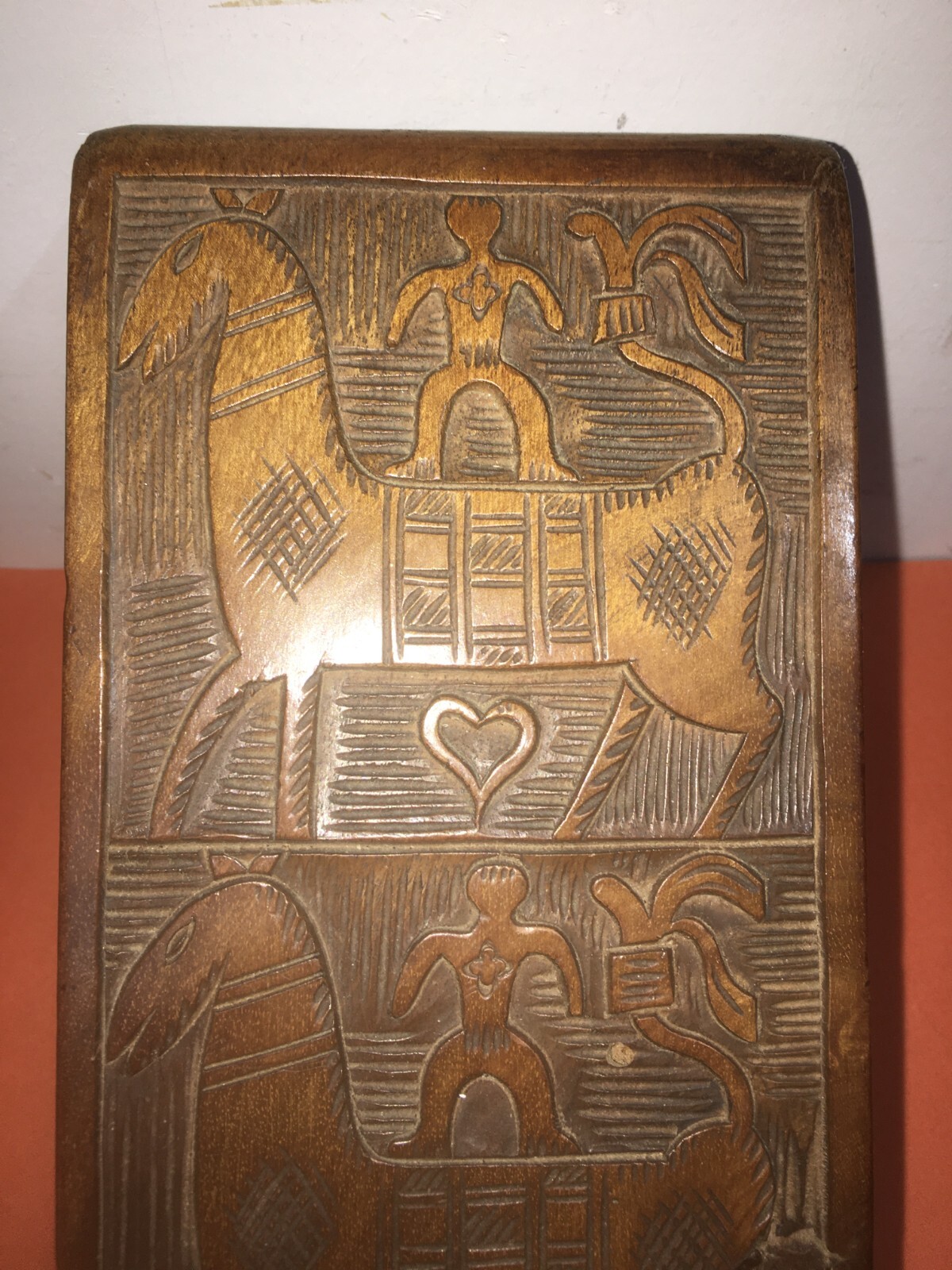 Artistici Poggialibri In Legno Massello Intagliato Con Figure Di Cavalli