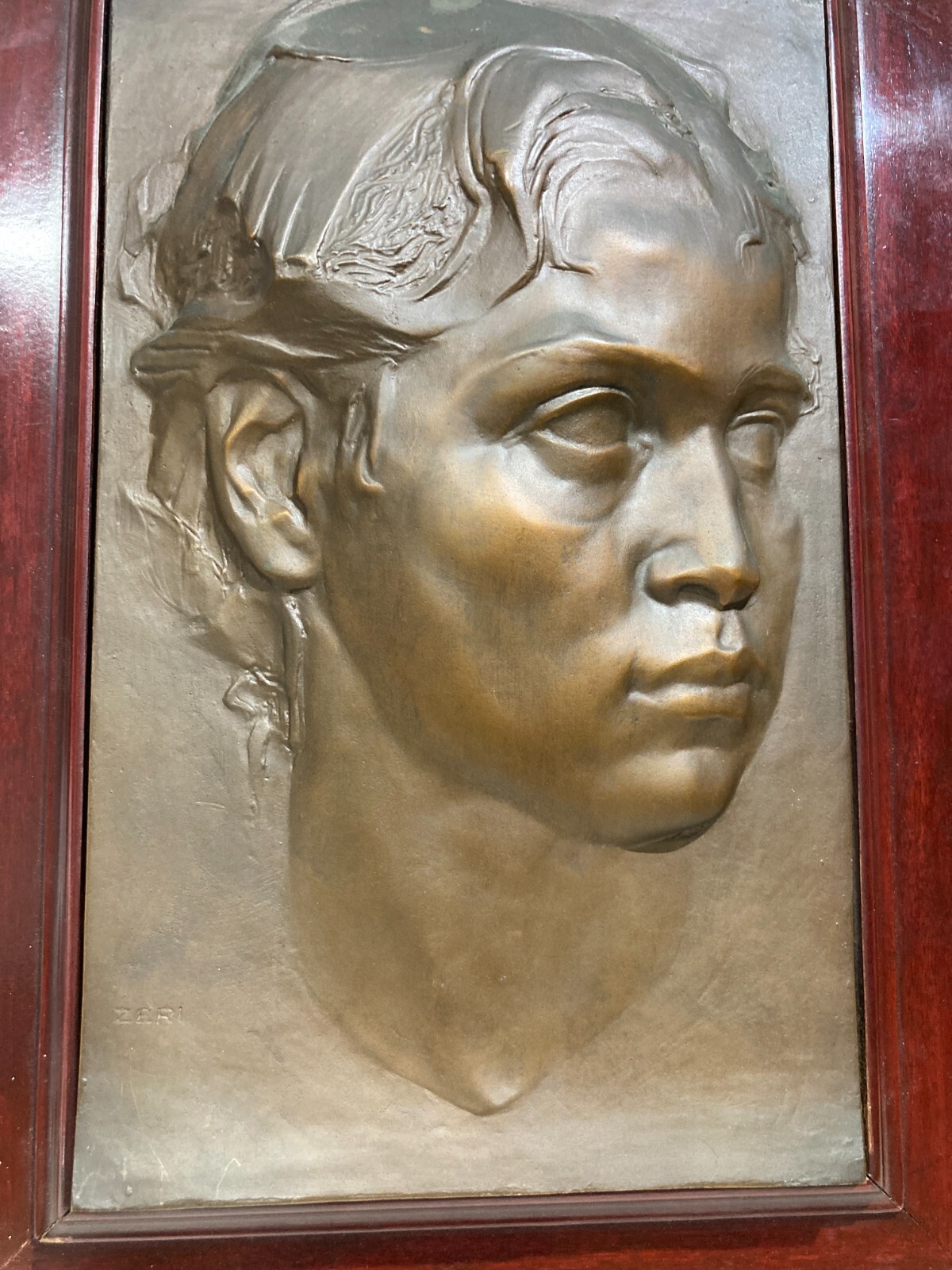 Placca Bronzea Con Ritratto Scultoreo Firmata Zeri