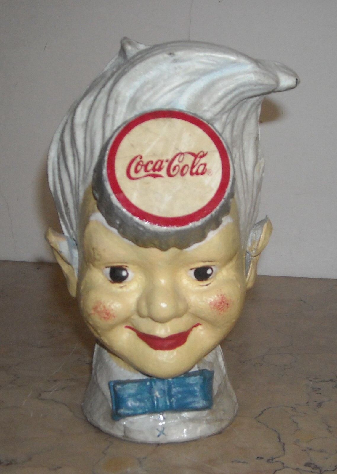 Coca Cola: Scultura Salvadanaio Policroma In Ghisa