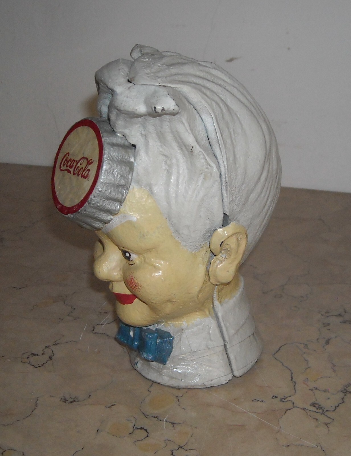 Coca Cola: Scultura Salvadanaio Policroma In Ghisa