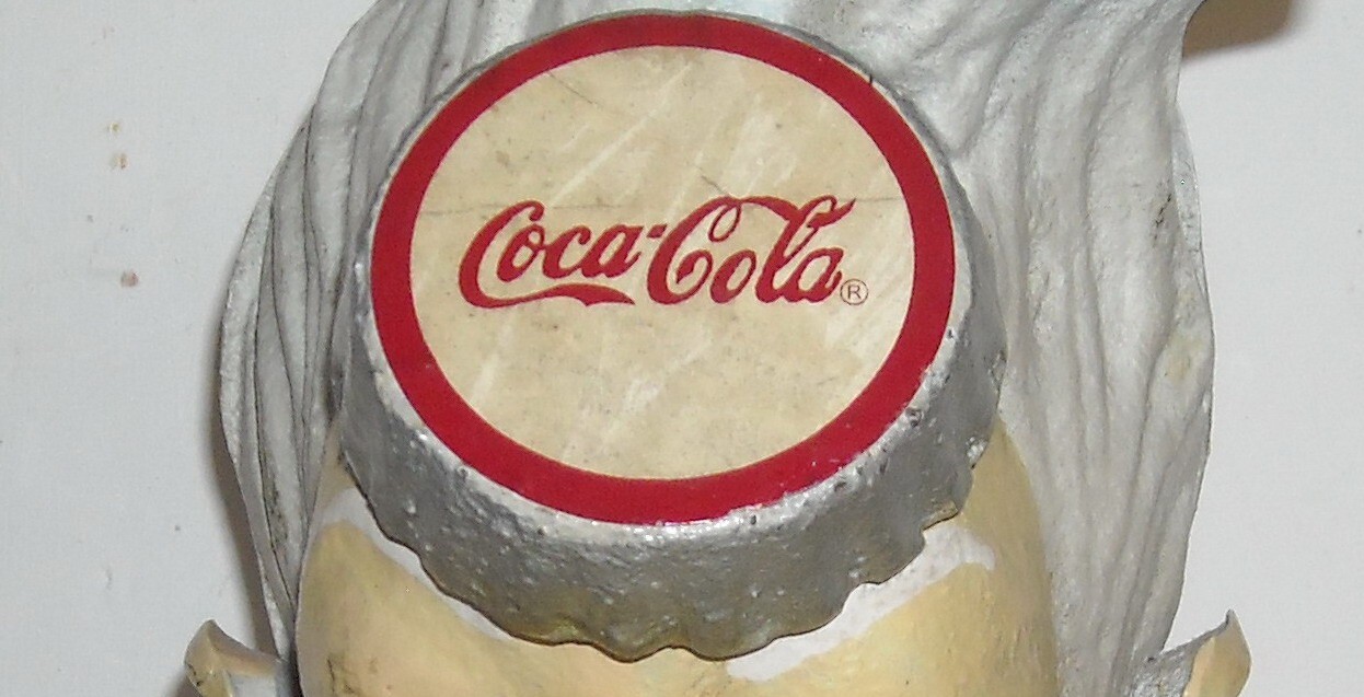 Coca Cola: Scultura Salvadanaio Policroma In Ghisa