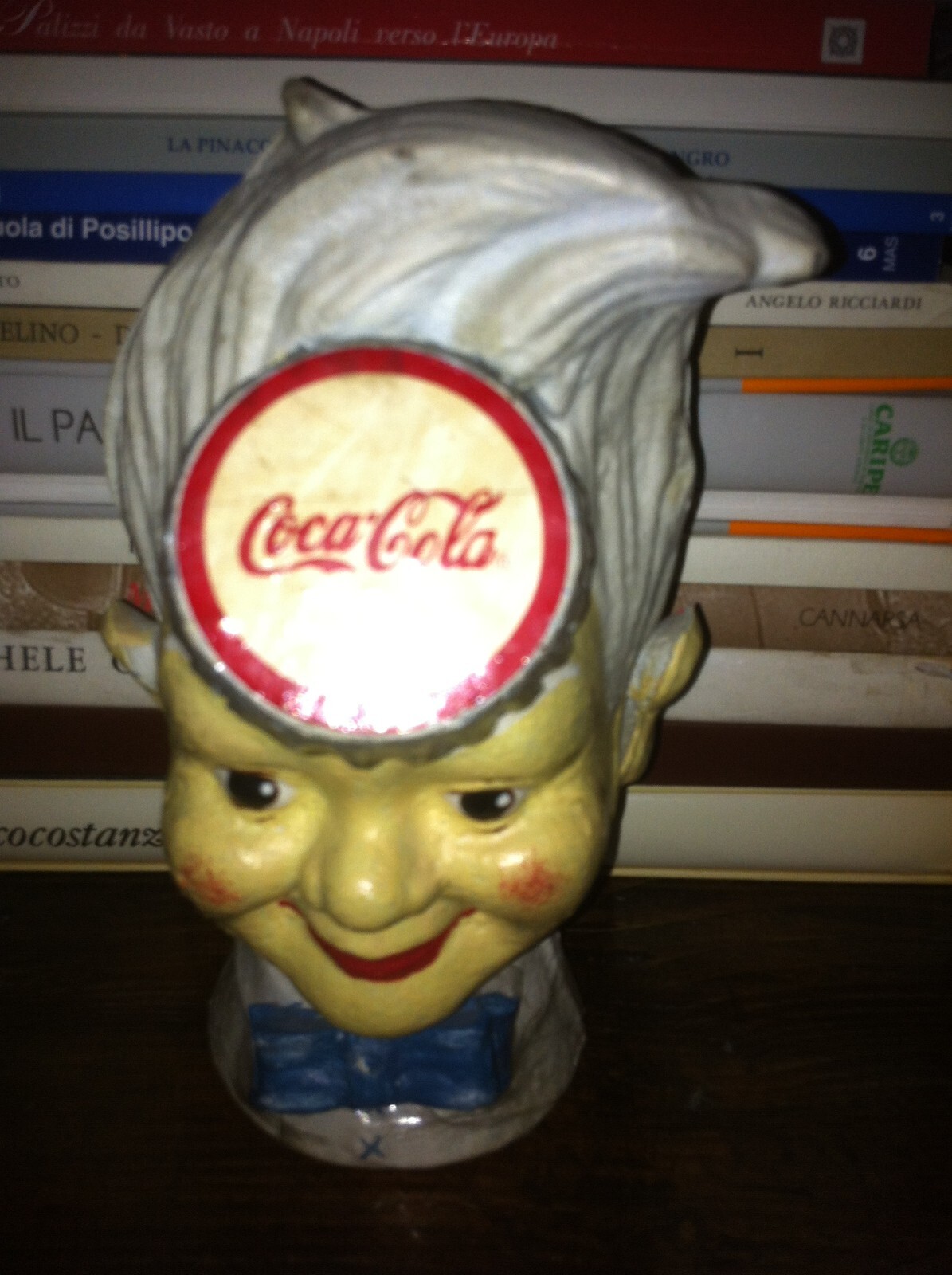 Coca Cola: Scultura Salvadanaio Policroma In Ghisa