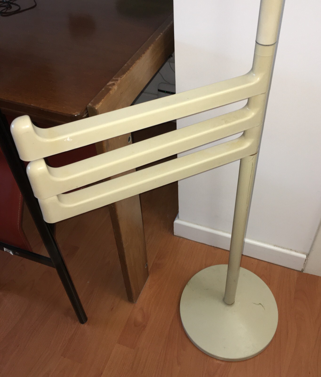 Design Decorativo: Complemento d'Arredo, Designer Makio Hasuike, Porta Asciugamani