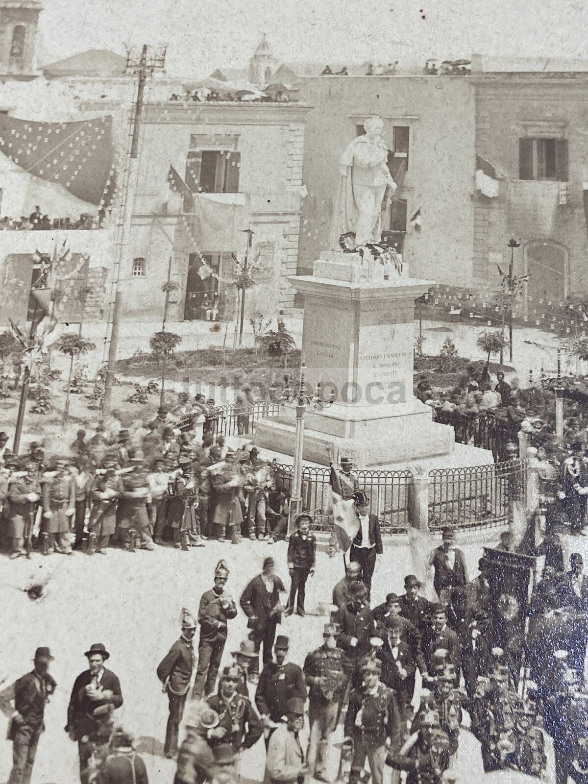 Puglia, Molfetta: Antica Fotografia Originale Del Monumento A Vittorio Emanuele, 1878