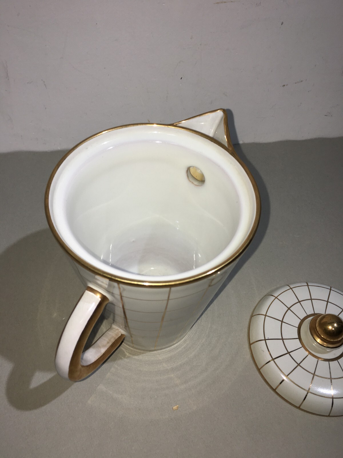 Soprammobile A Caffettiera In Ceramica, Ceramiche Fiorentine, Sesto Fiorentino