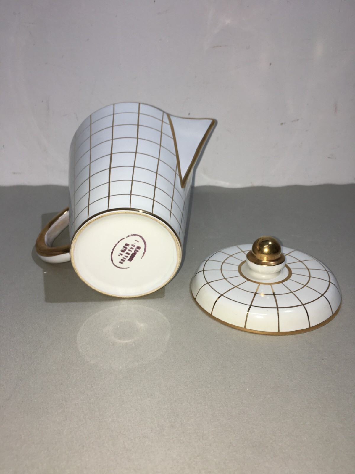 Soprammobile A Caffettiera In Ceramica, Ceramiche Fiorentine, Sesto Fiorentino