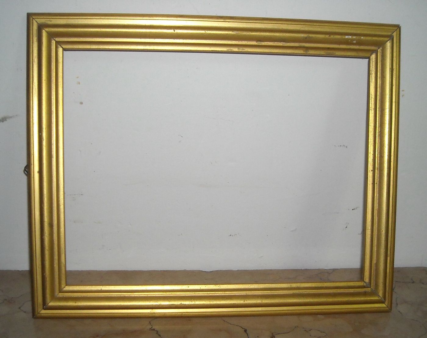 Cornice Dorata In Legno Della Prima Metà Del Novecento