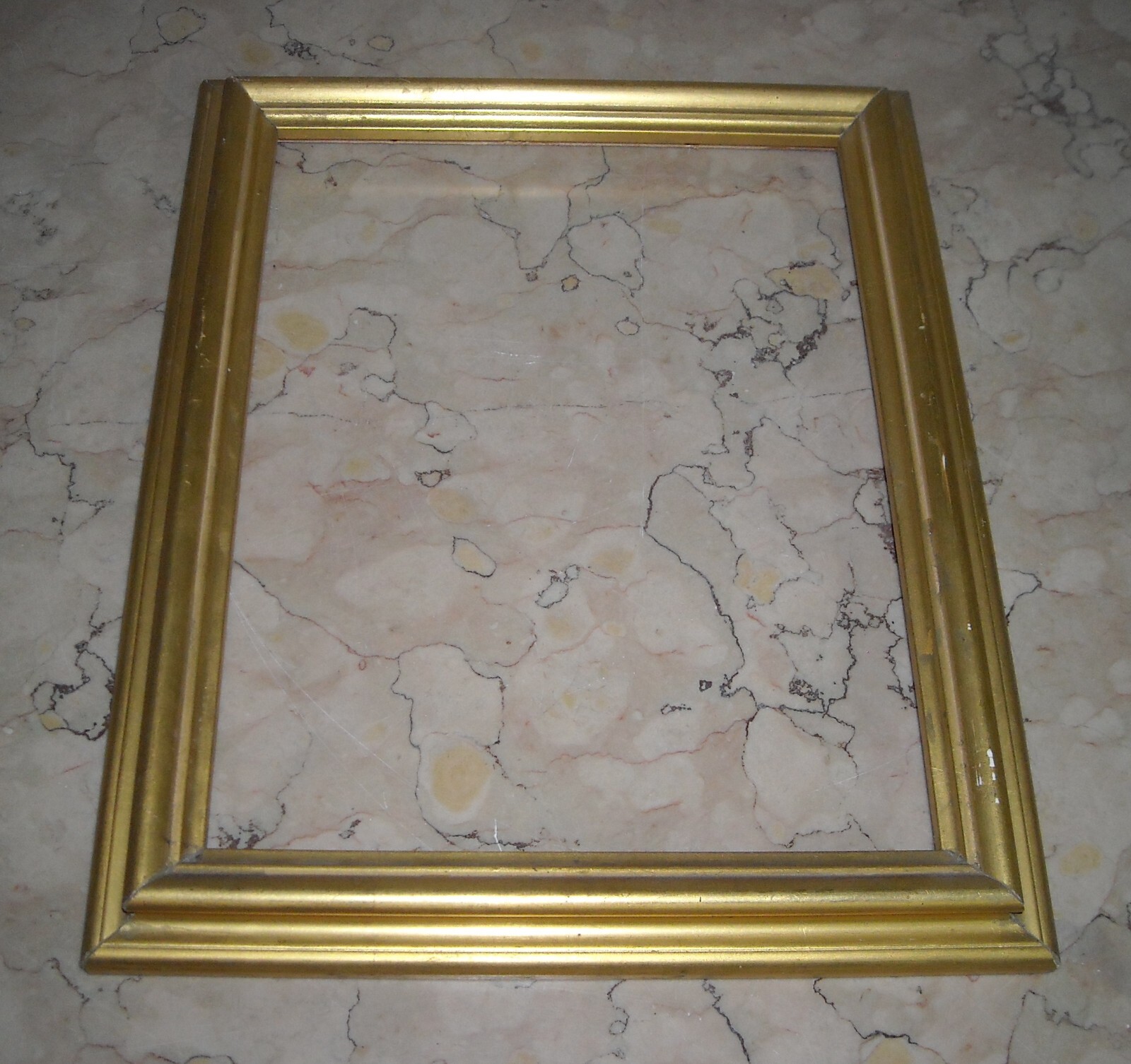 Cornice Dorata In Legno Della Prima Metà Del Novecento