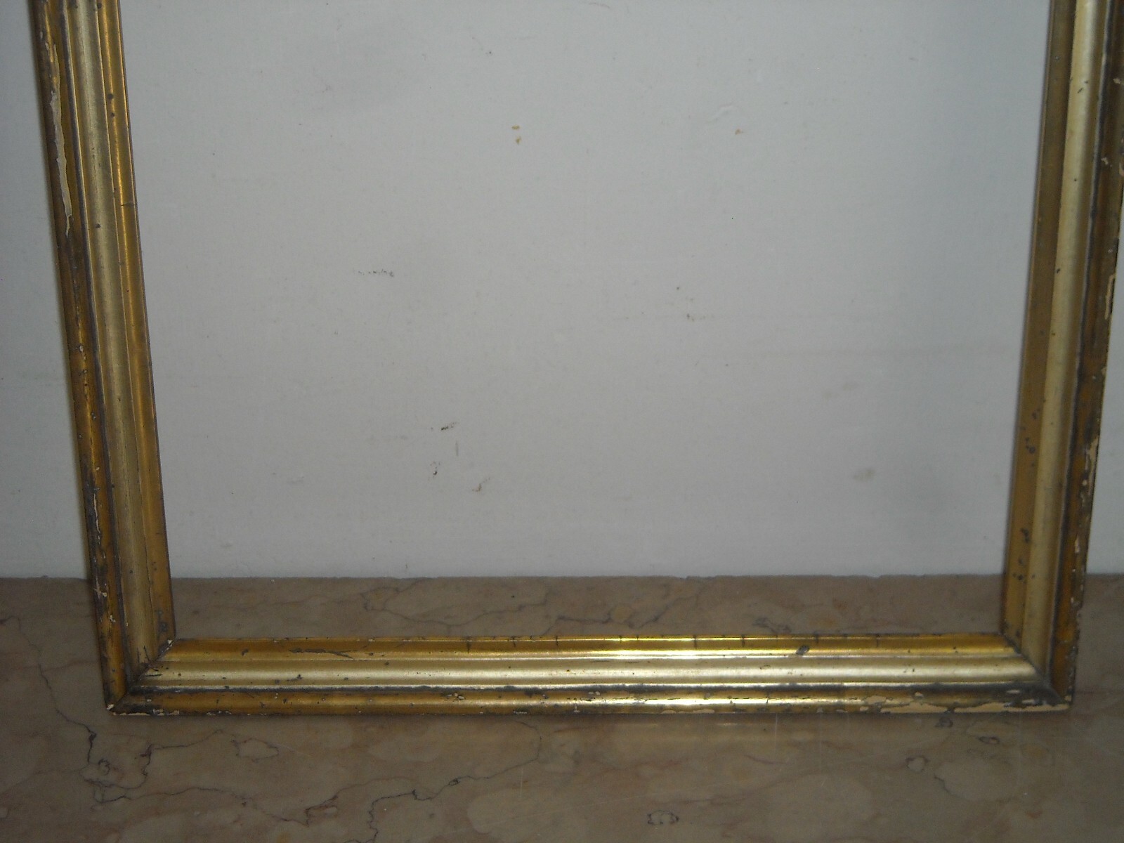Antica Cornice Con Meccatura Dorata