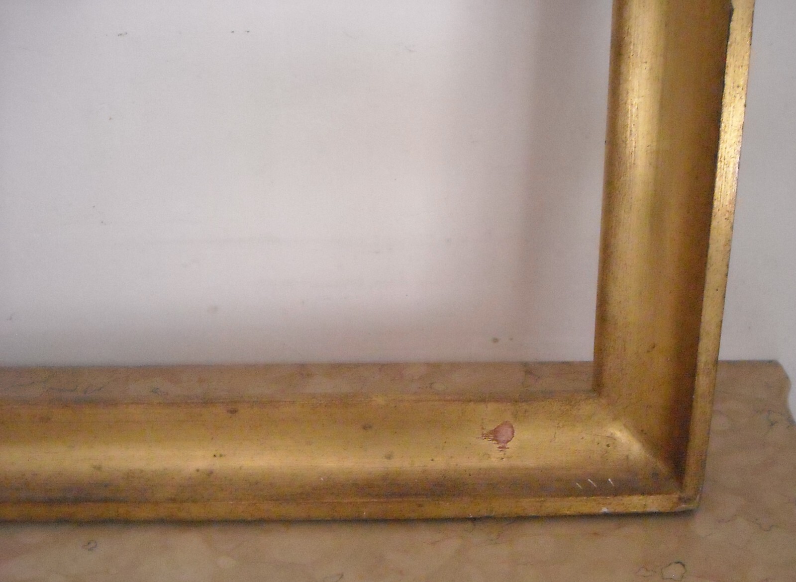 Complementi d'Arredo: Cornice Dorata Decorativa Per Opere D'Arte O Specchi