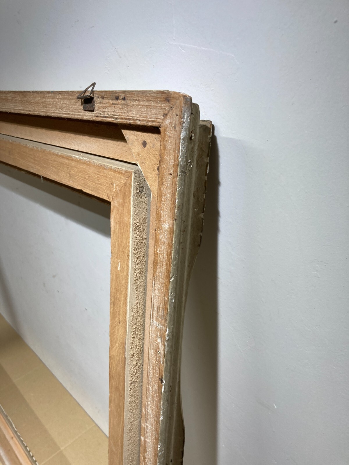 Cornice Decorativa In Legno Laccato E Parzialmente Dorato