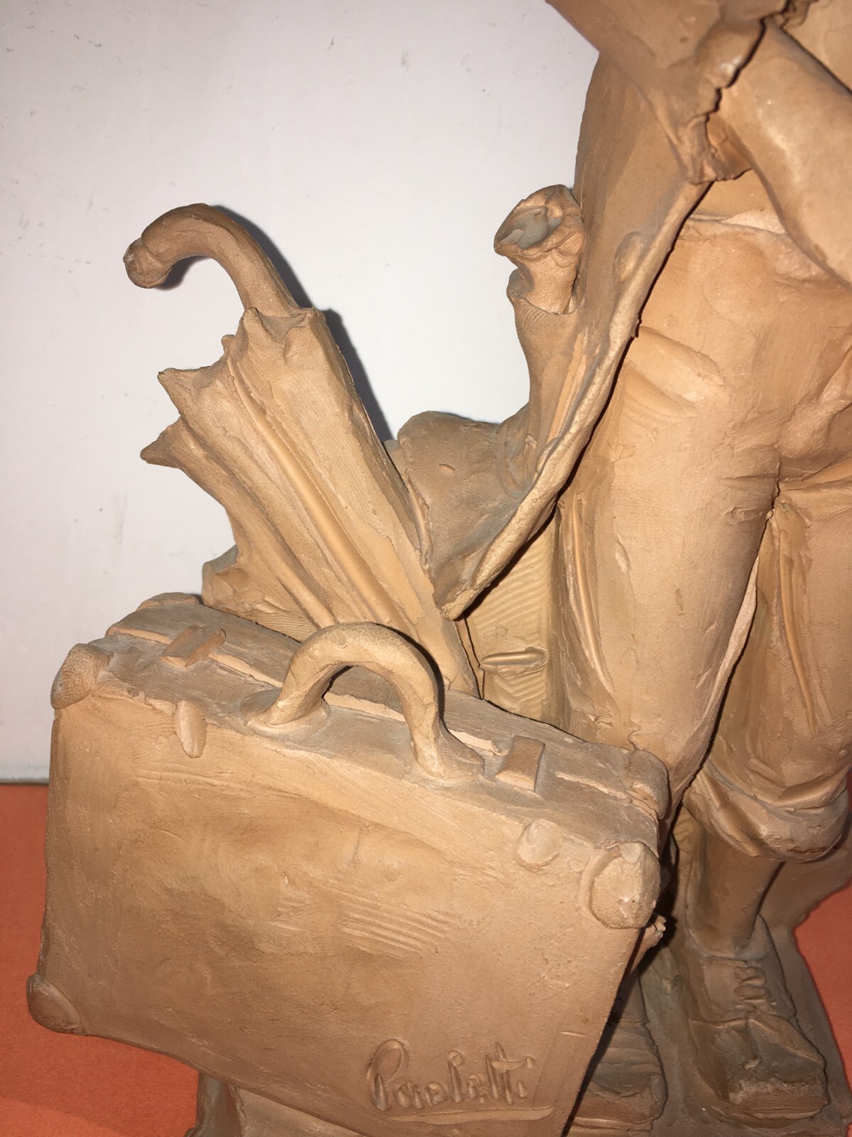 Scultura In Terracotta Di Giovane Emigrante, Artista Paoletti