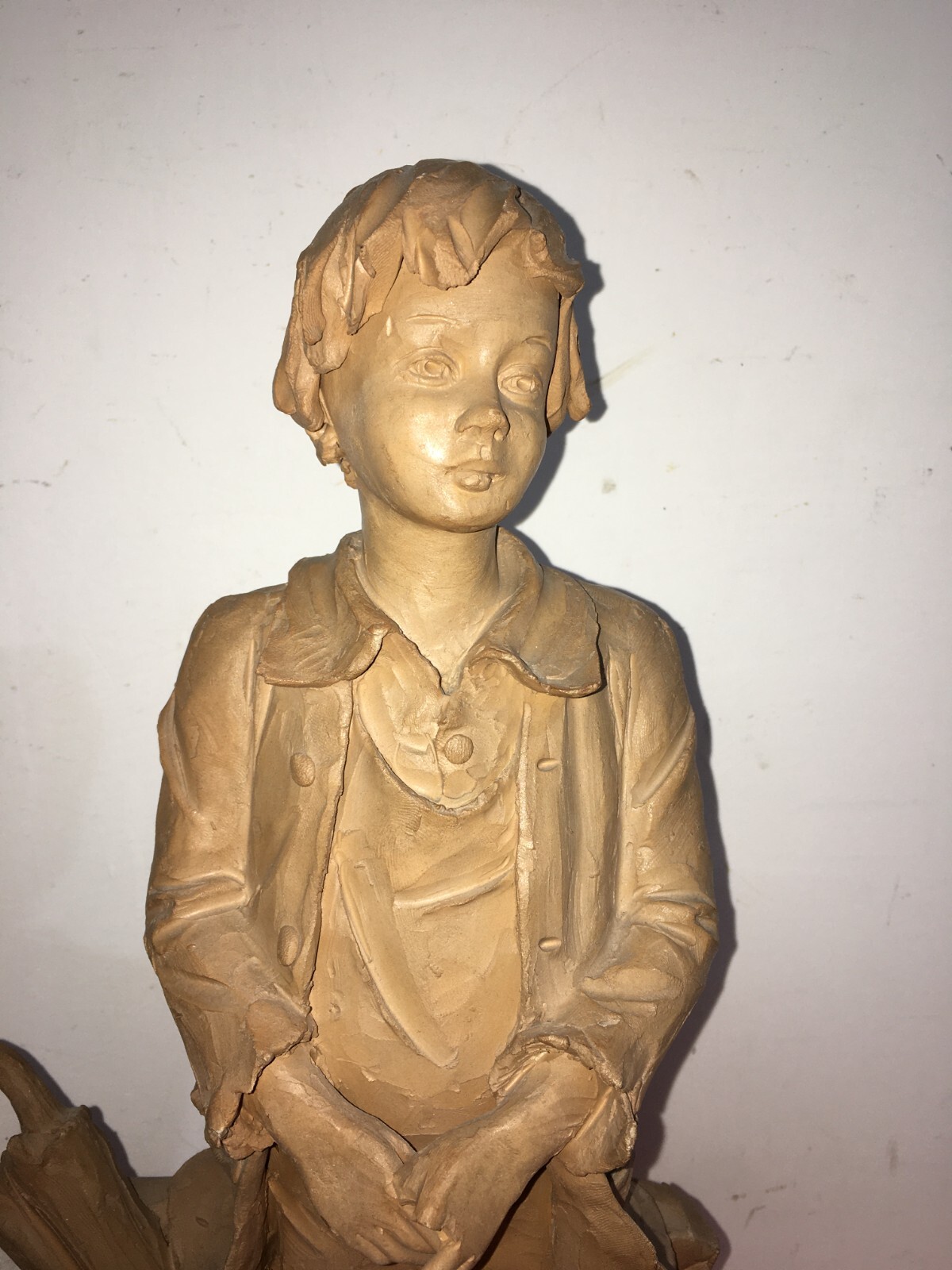 Scultura In Terracotta Di Giovane Emigrante, Artista Paoletti