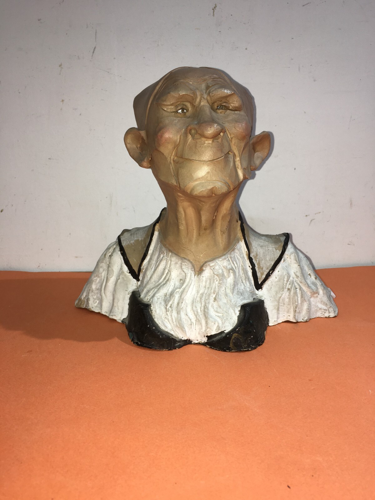 Scultura Caricaturale In Terracotta Di Figura Popolare Sarda