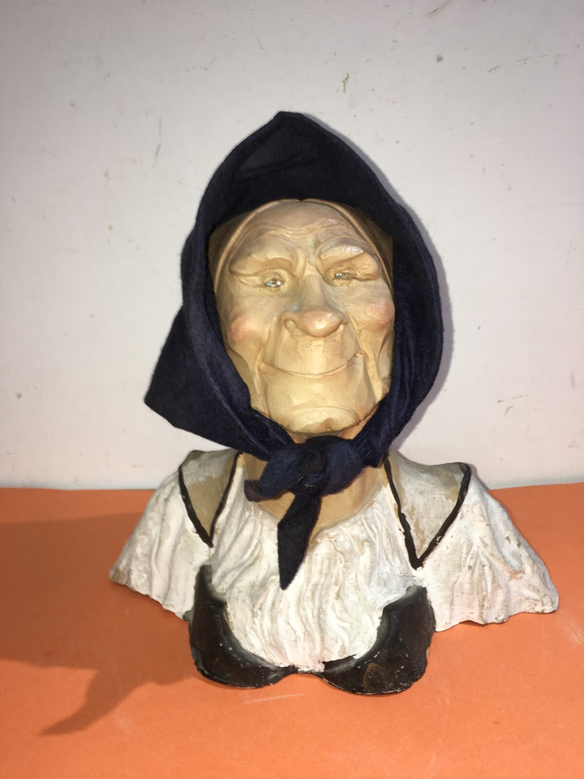 Scultura Caricaturale In Terracotta Di Figura Popolare Sarda