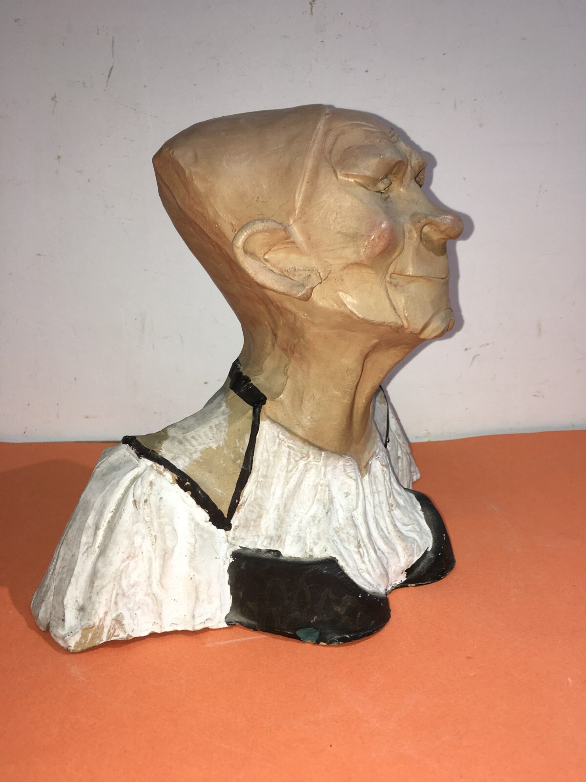 Scultura Caricaturale In Terracotta Di Figura Popolare Sarda