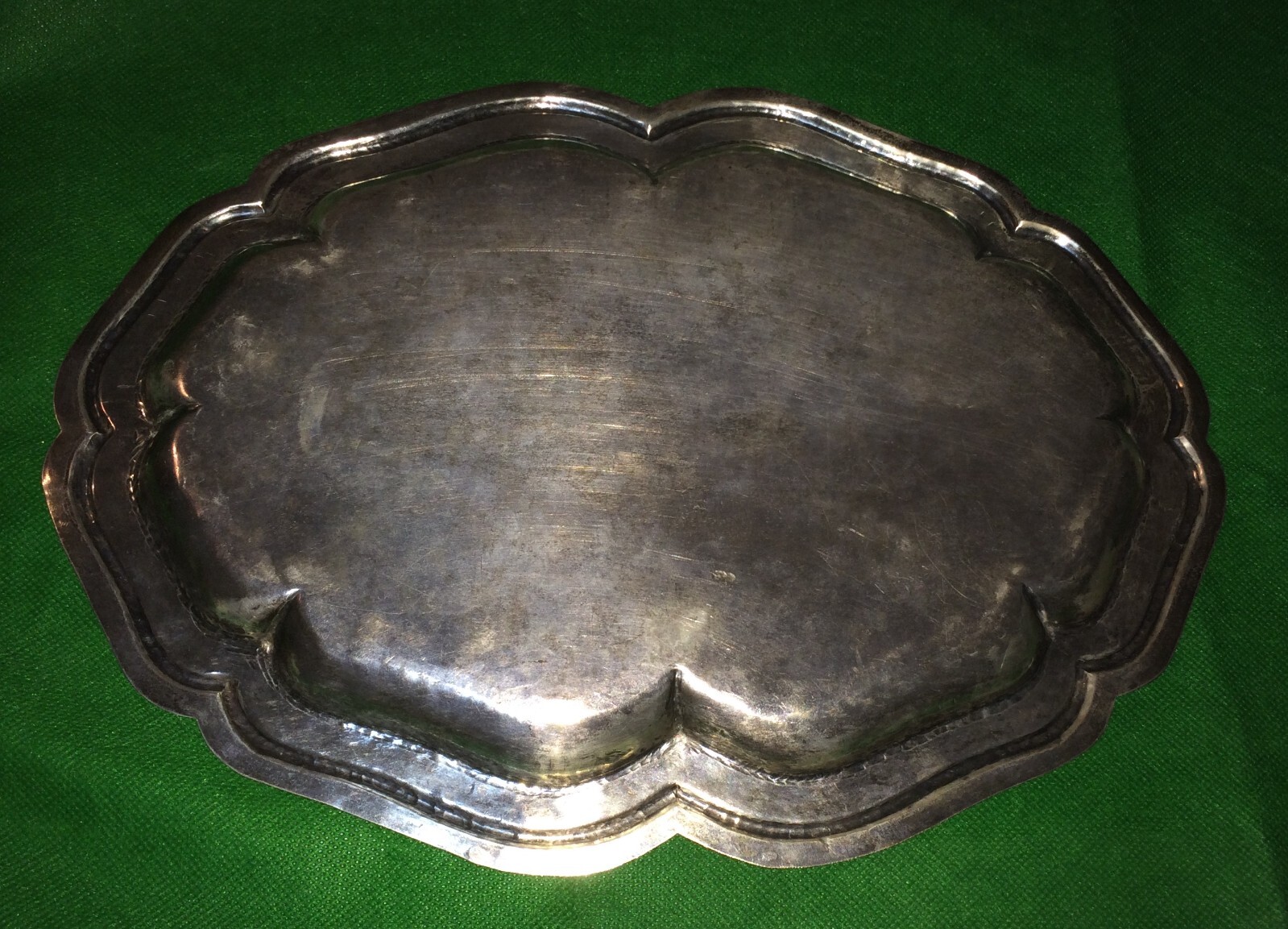 Araldica: Interessante Argenteria Di Famiglia. Decorativo Piatto Ovale Con V Coronata