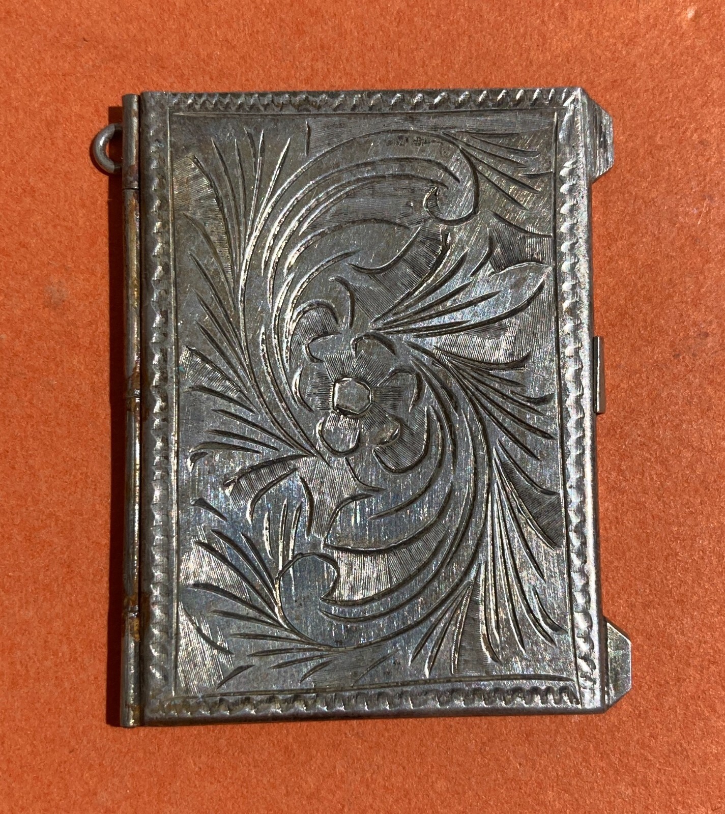 Portaritratti Tascabile In Argento 800 Cesellato