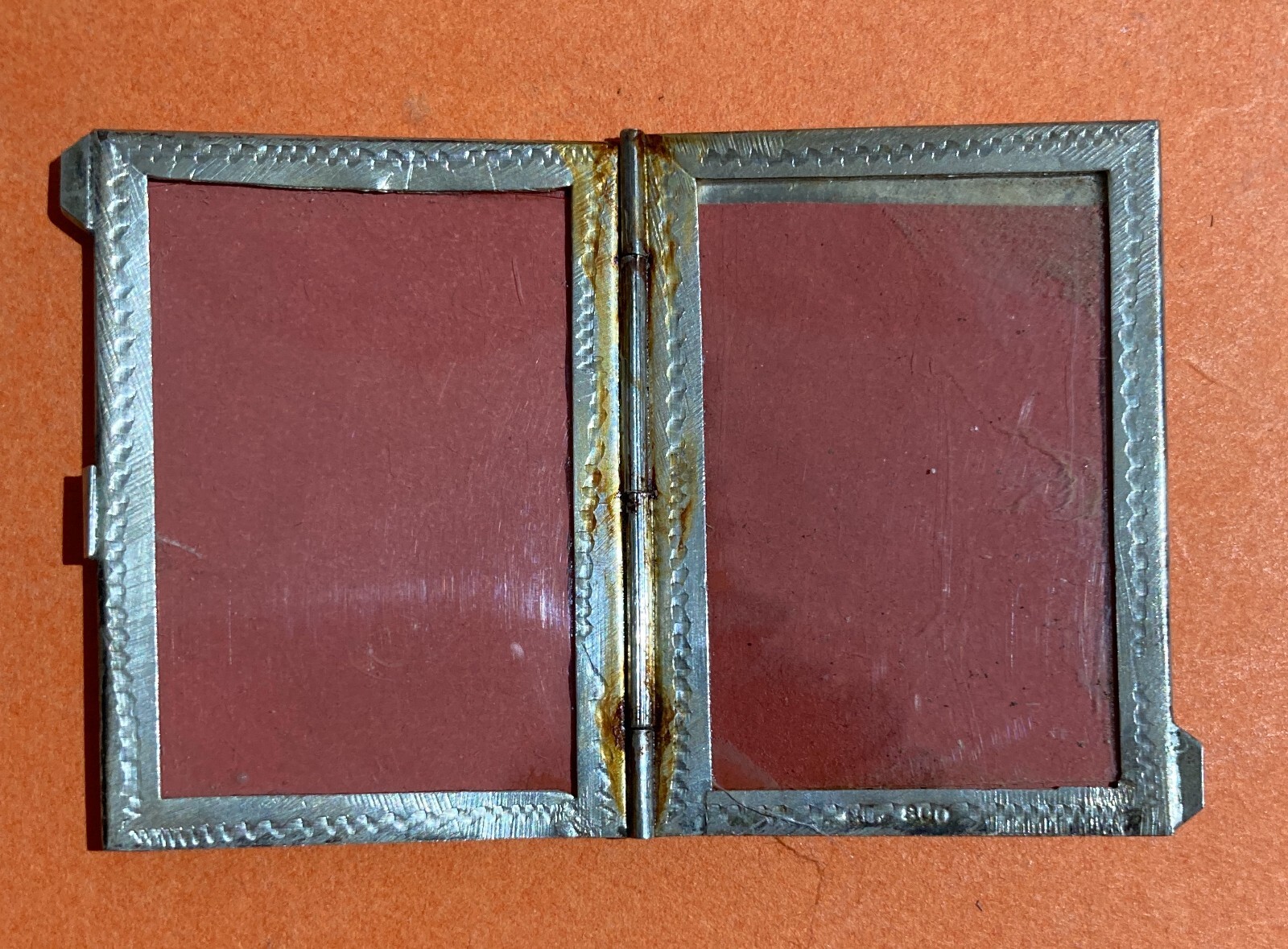 Portaritratti Tascabile In Argento 800 Cesellato