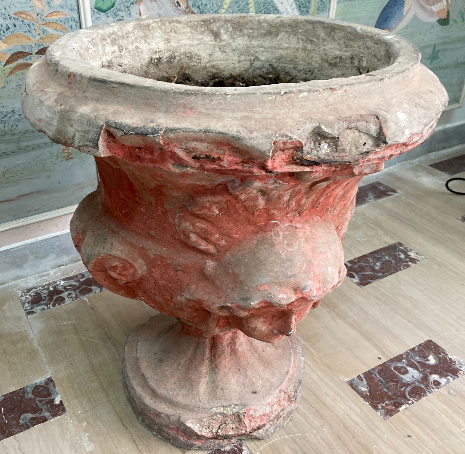 Vaso Decorativo Figurato Per Piante In Cemento, Anni '30