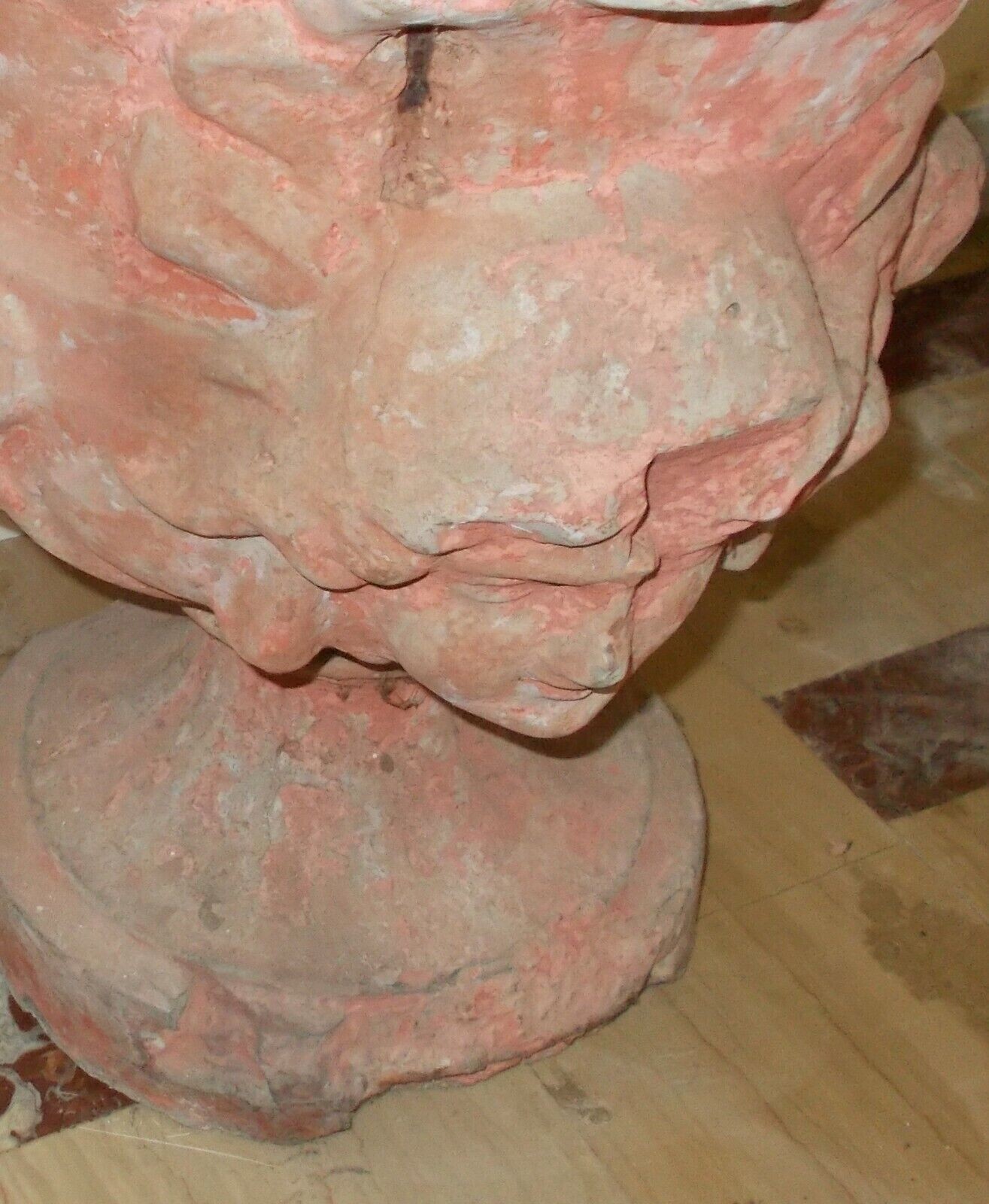 Vaso Decorativo Figurato Per Piante In Cemento, Anni '30