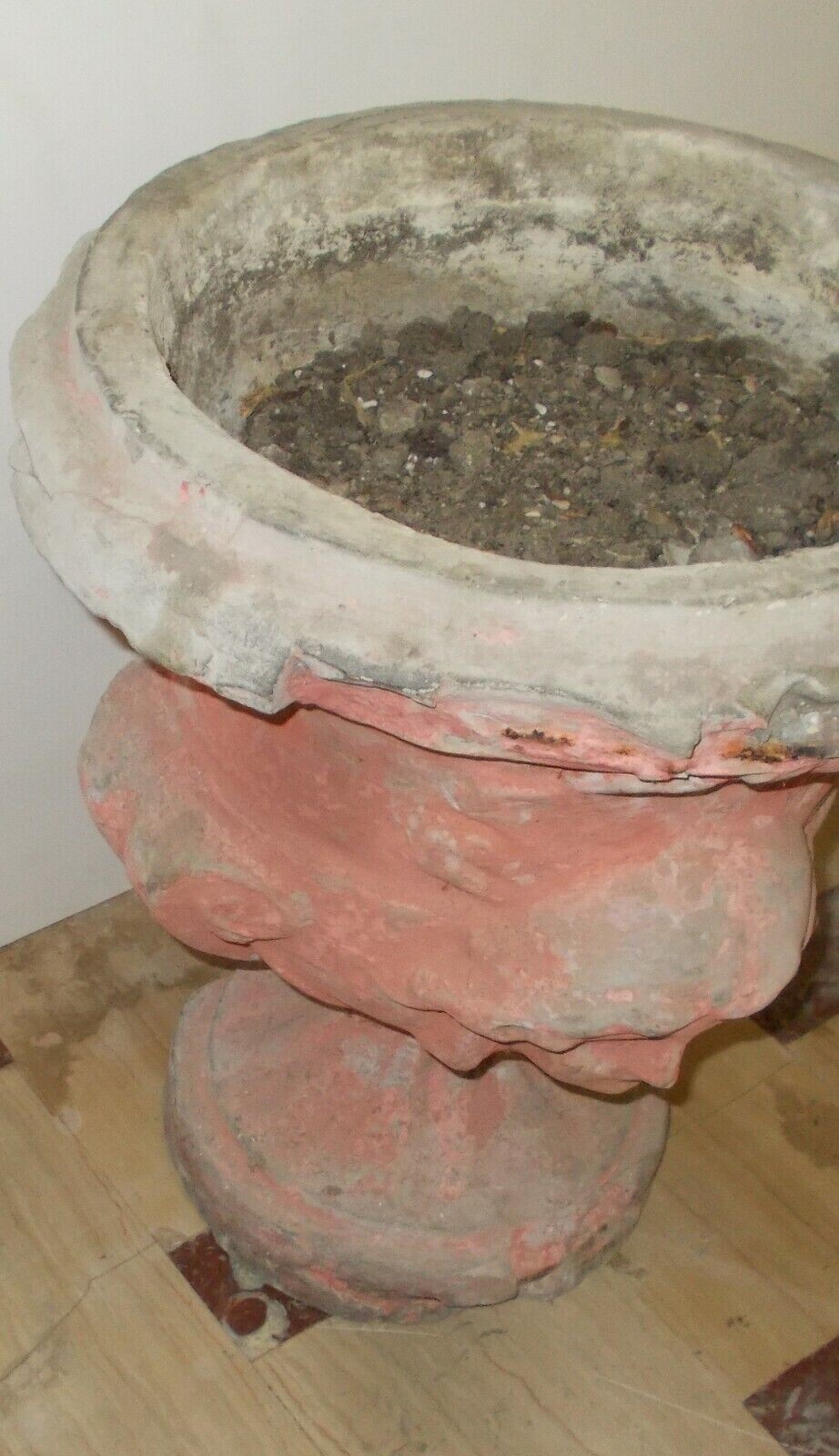 Vaso Decorativo Figurato Per Piante In Cemento, Anni '30
