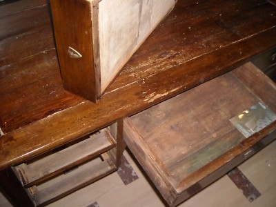 Antica Scrivania In Legno Massello Da Restaurare