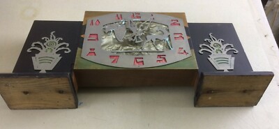 Orologio Da Tavolo Art Déco Con Motivi Naturalistici E Futuristi