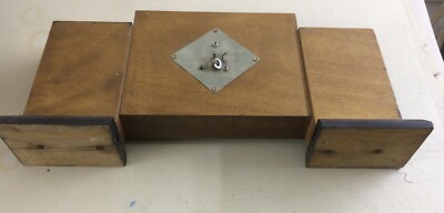 Orologio Da Tavolo Art Déco Con Motivi Naturalistici E Futuristi