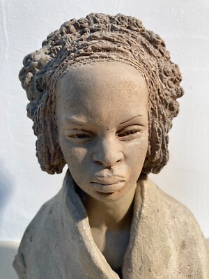 Scultura In Terracotta Di Domenico Mastroianni Raffigurante Donna Etiope