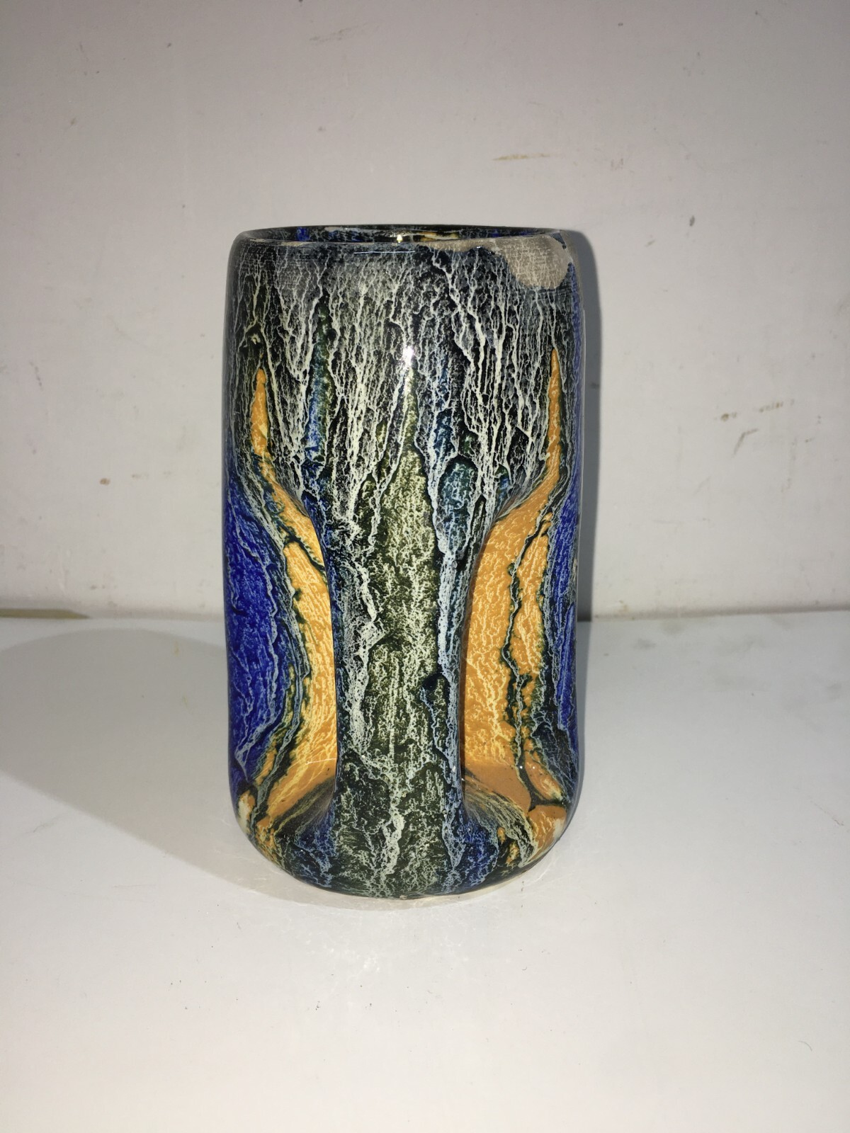 Soprammobile Decorativo In Ceramica, Bicchiere Con Decoro Policromo Informale