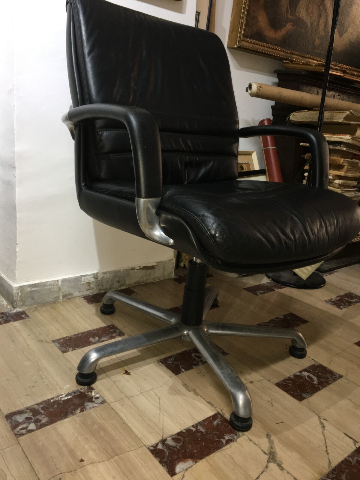 Modernariato   Design Decorativo: Poltrona Ares