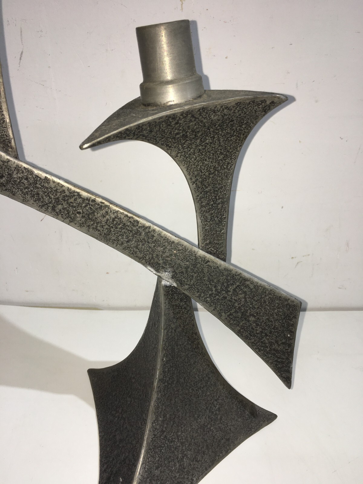 Candelabro In Peltro Stile Modernariato, Metà Del XX Secolo