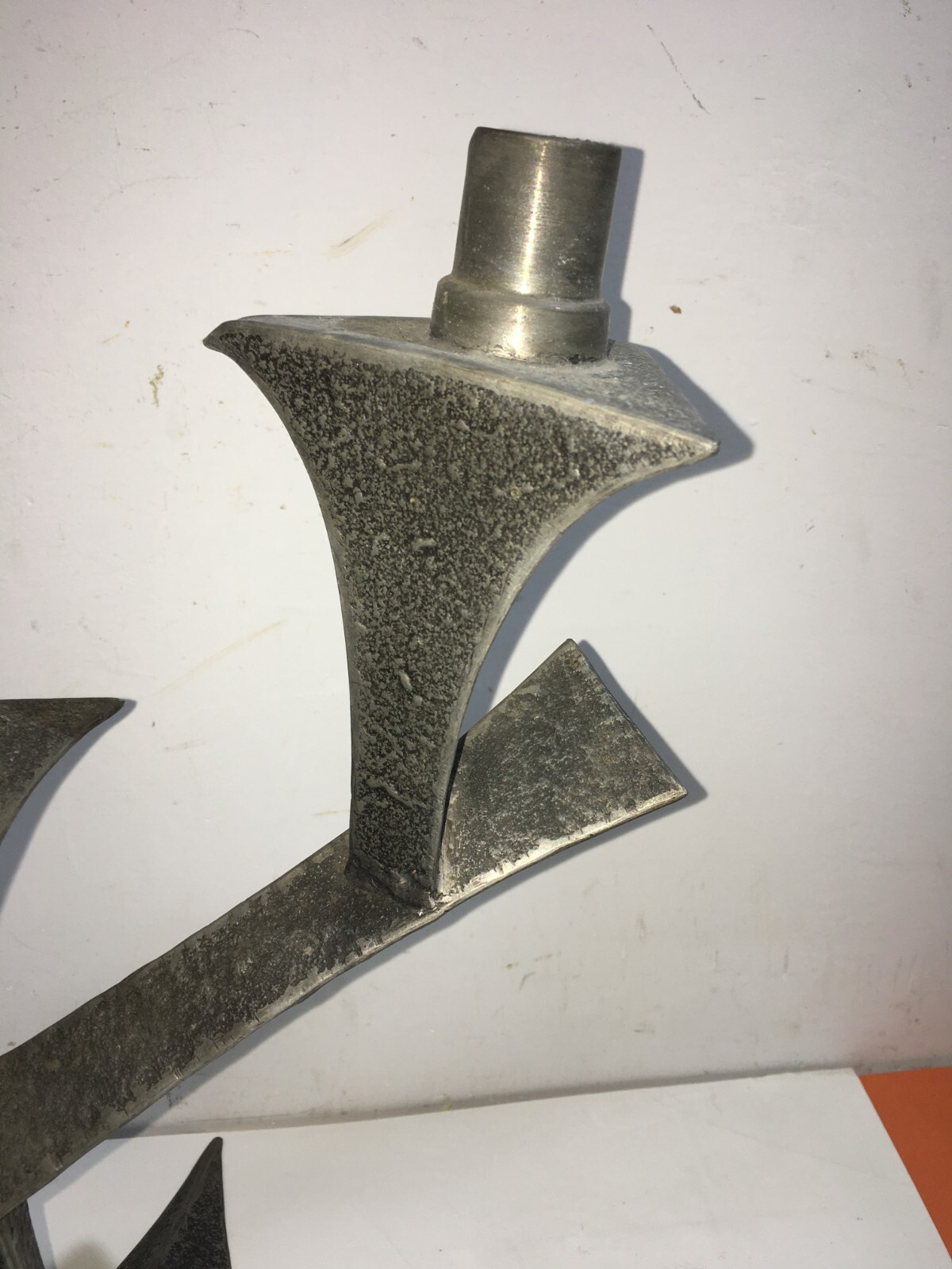 Candelabro In Peltro Stile Modernariato, Metà Del XX Secolo