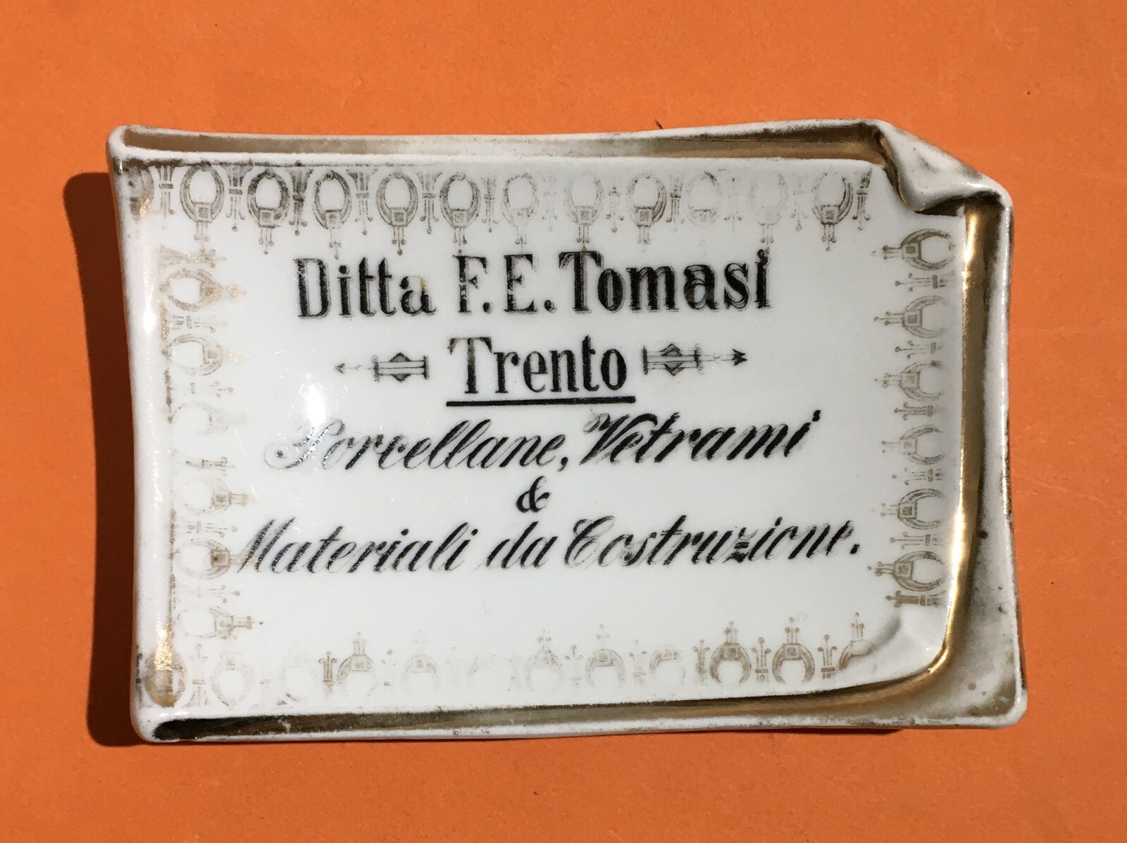 Artistica Ceramica Pubblicitaria, Trento, Ditta Tomasi, Decorativo Soprammobile