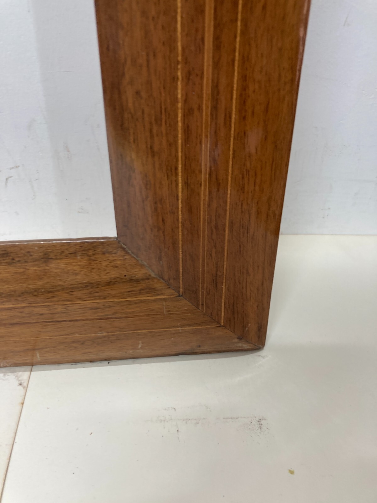 Antica Cornice In Legno Massello Con Filettatura Ad Intarsio