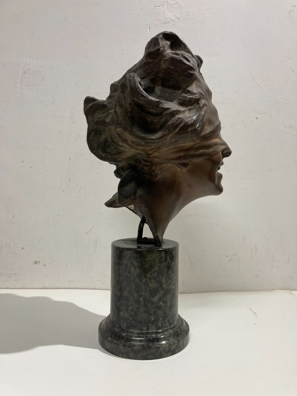 Scultura Dea Bendata, Opera Di Vincenzo Aurisicchio, Napoli