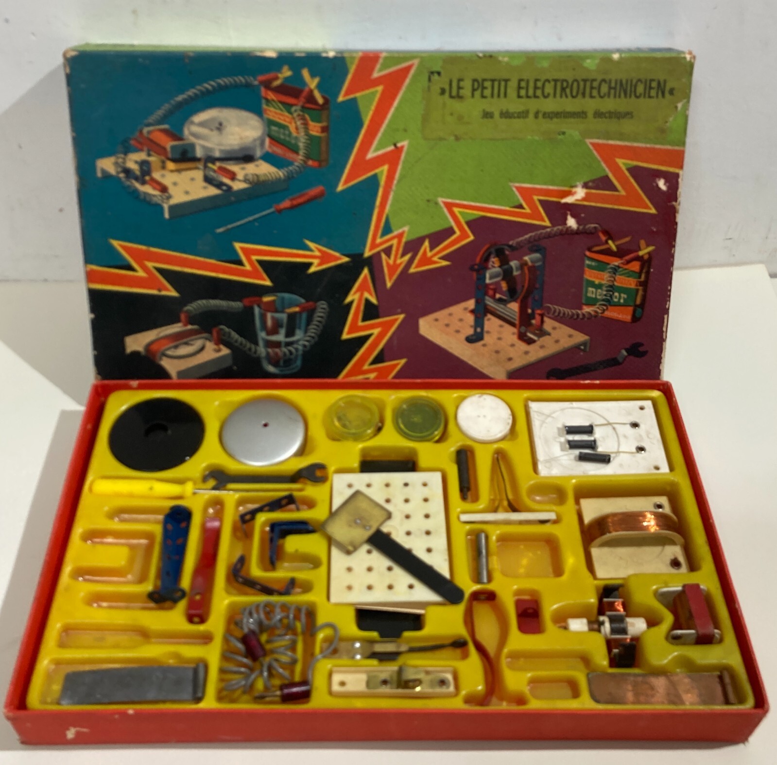 Giochi Scientifici Per Ragazzi: Il Giovane Elettrotecnico Elettricità E Magnetismo