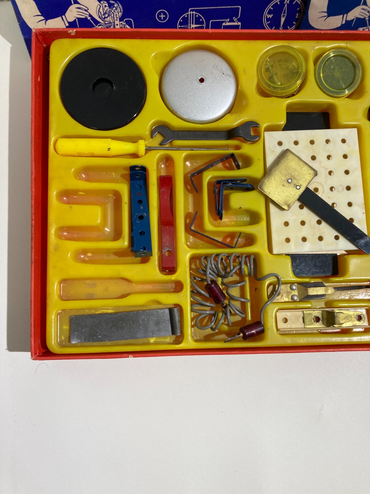 Giochi Scientifici Per Ragazzi: Il Giovane Elettrotecnico Elettricità E Magnetismo