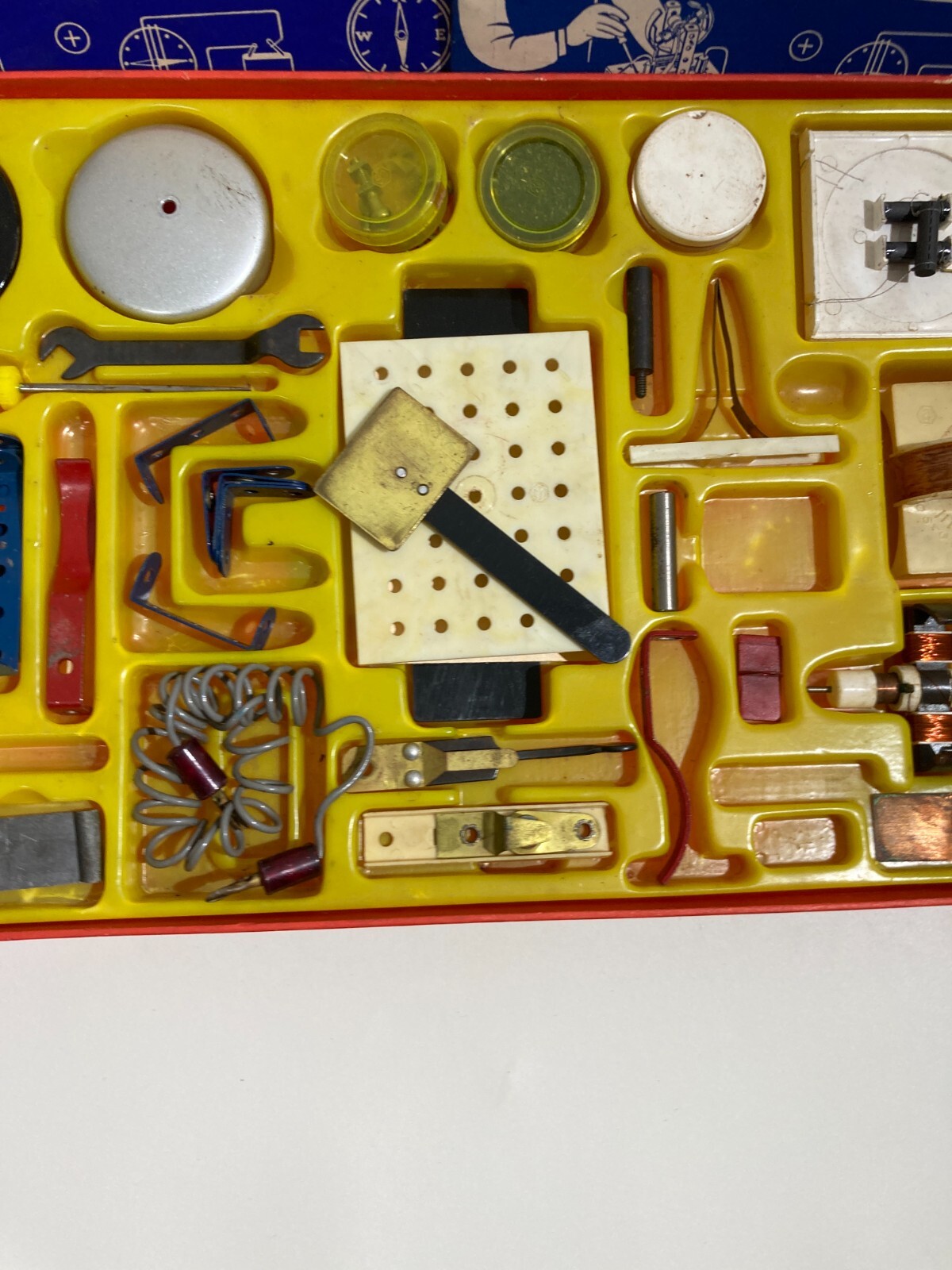 Giochi Scientifici Per Ragazzi: Il Giovane Elettrotecnico Elettricità E Magnetismo
