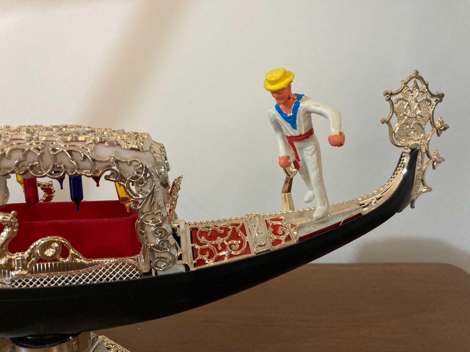 Gondola Veneziana Decorativo Soprammobile Luminoso Lampada E Carillon d'Epoca