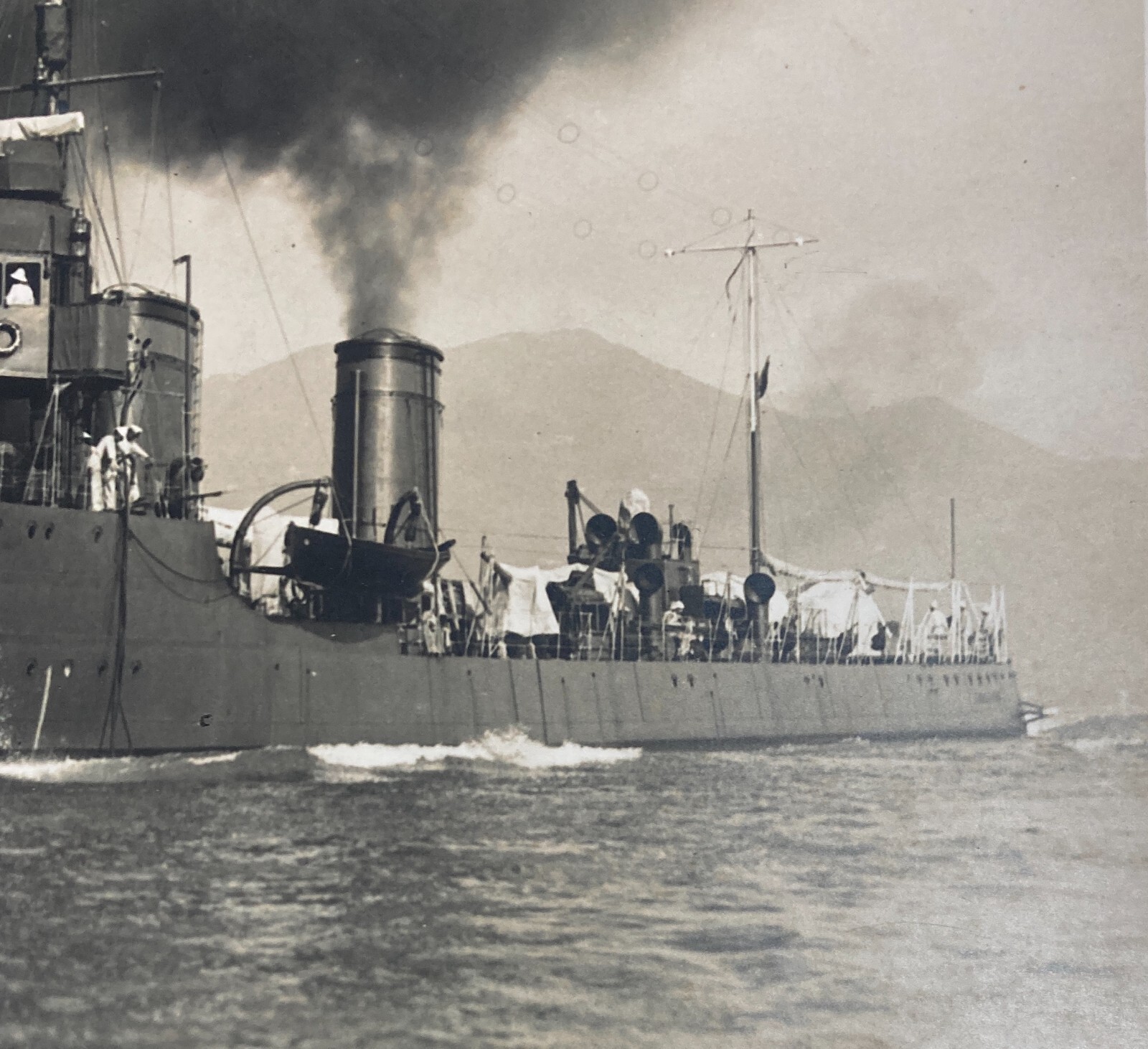 Militaria   Marina Militare   Antica Fotografia   Cacciatorpediniere Monzambano   La Spezia