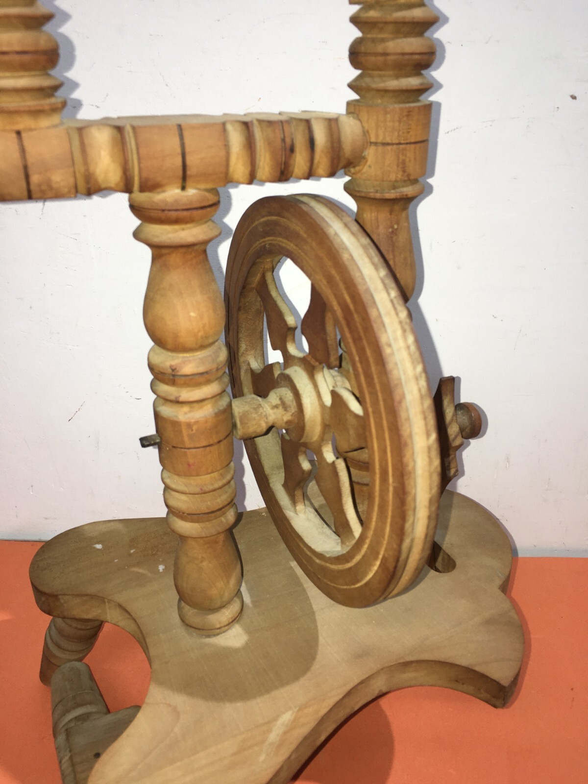 Arte Popolare, Folklore, Tessuti, Filatura: Antico Arcolaio In Legno Decorativo