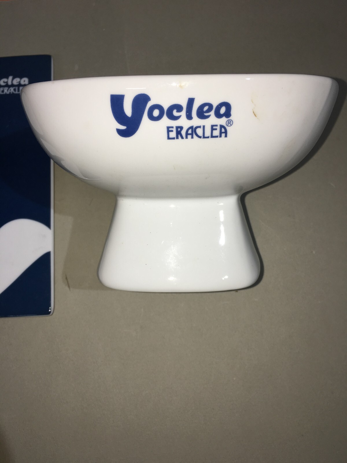Yoclea Eraclea, Porcellana Pubblicitaria: Grande Tazza Con Piatto Da Collezione
