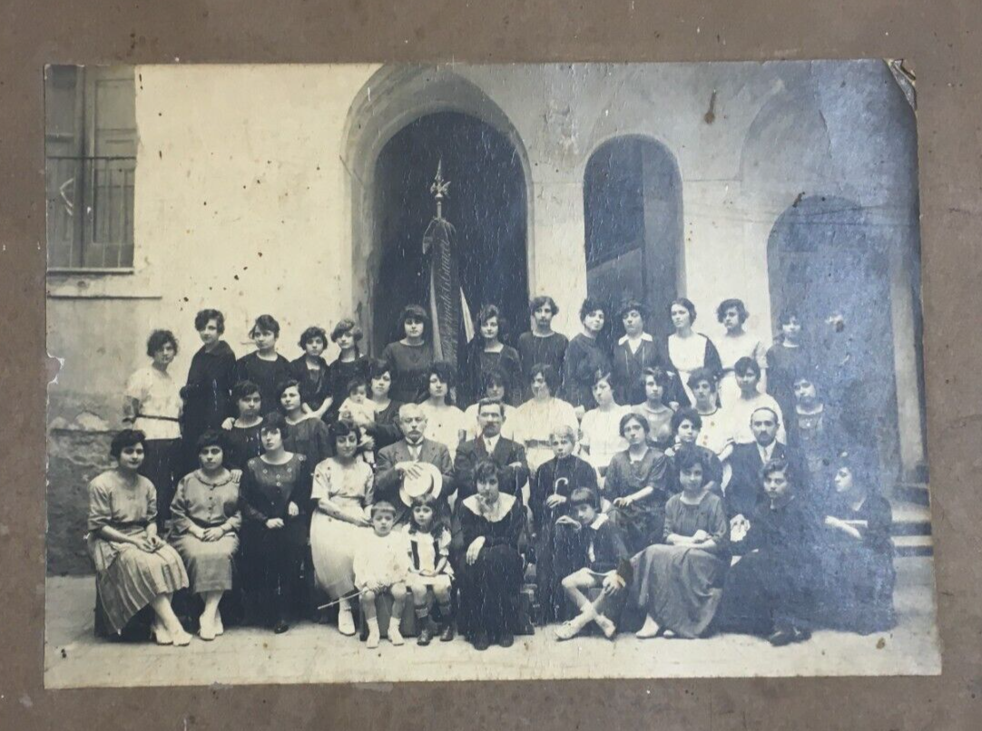 Fotografia Antica Da Collezione: Puglia, Salento, Guacci. Foto Di Gruppo.