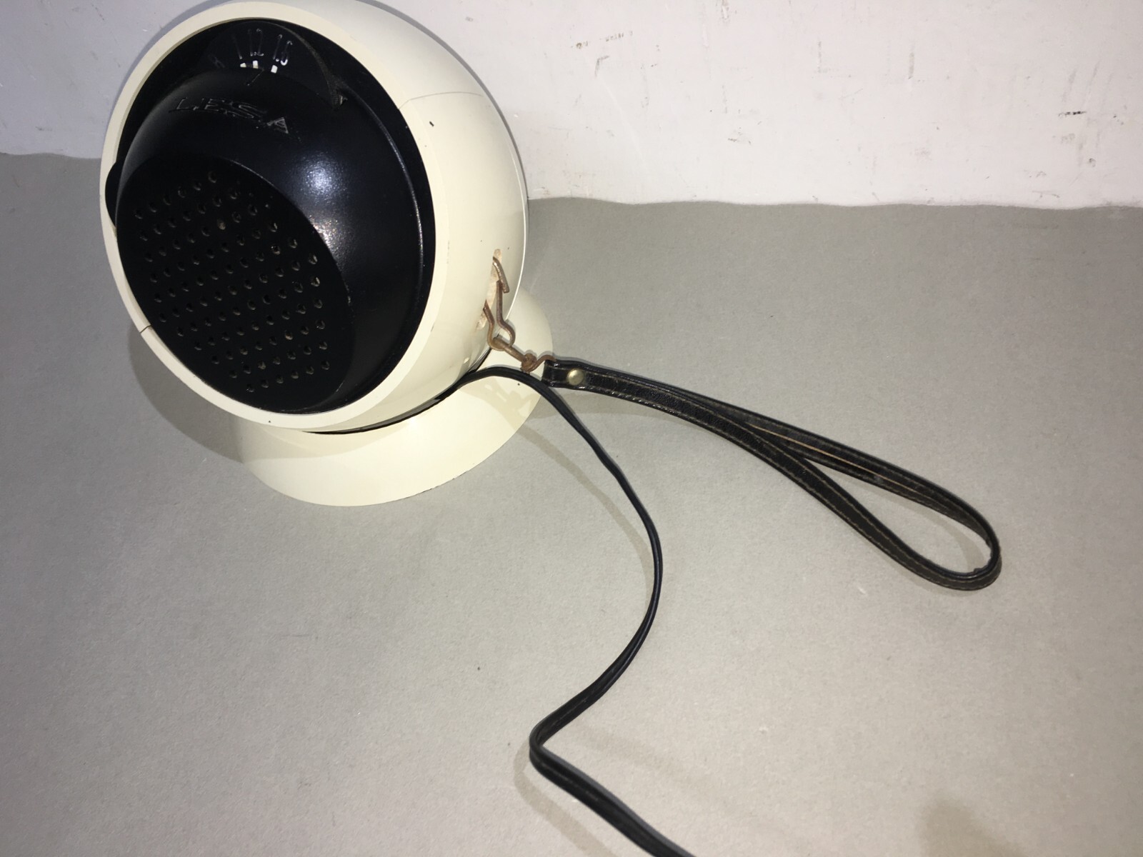 Radio Lesa Space Ball, Design Space Age Anni '70